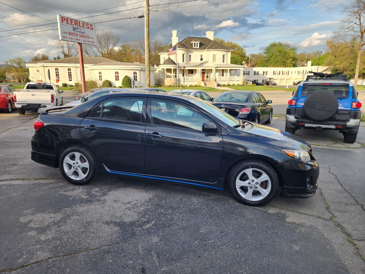 Toyota Corolla S 4-Speed AT 2012