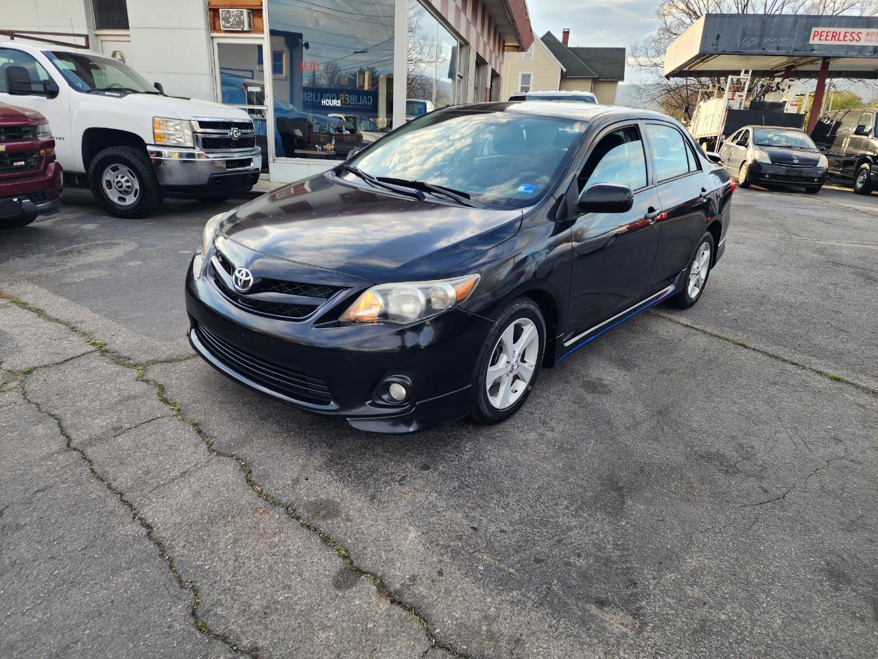 Toyota Corolla S 4-Speed AT 2012