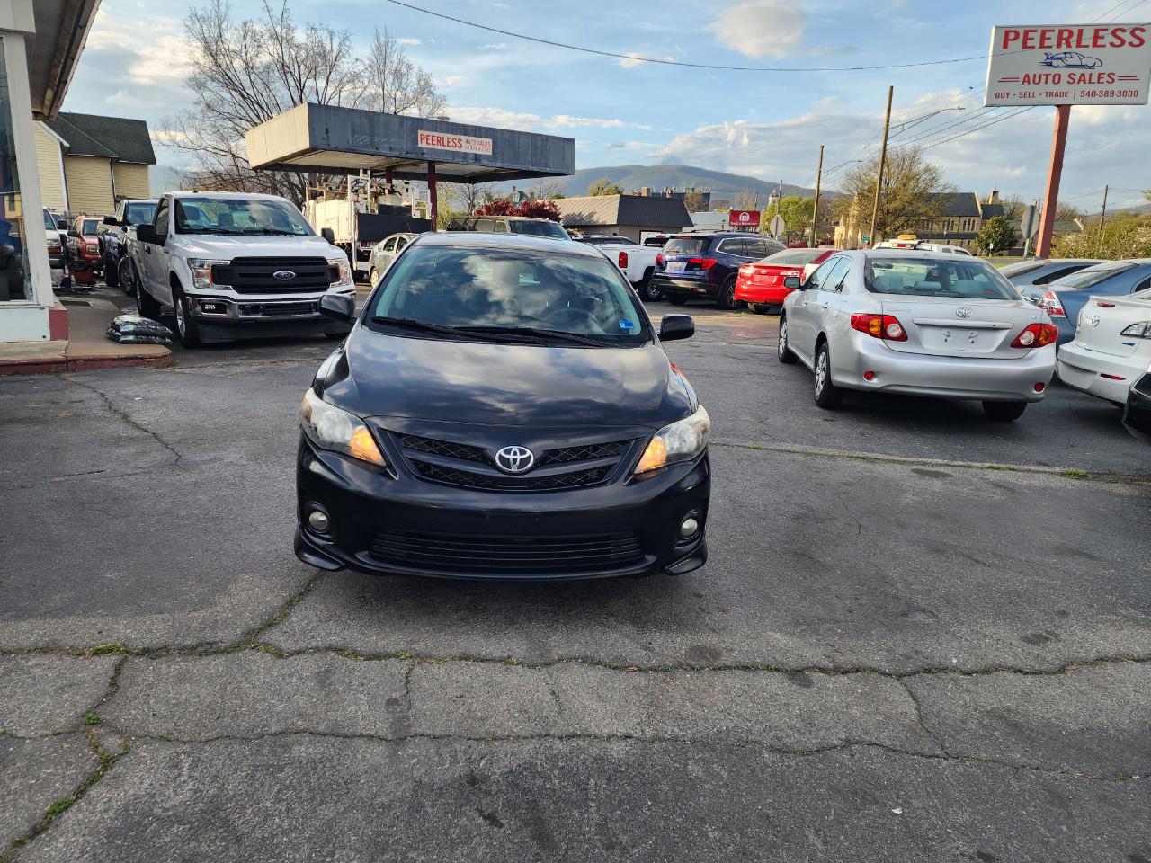 Toyota Corolla S 4-Speed AT 2012