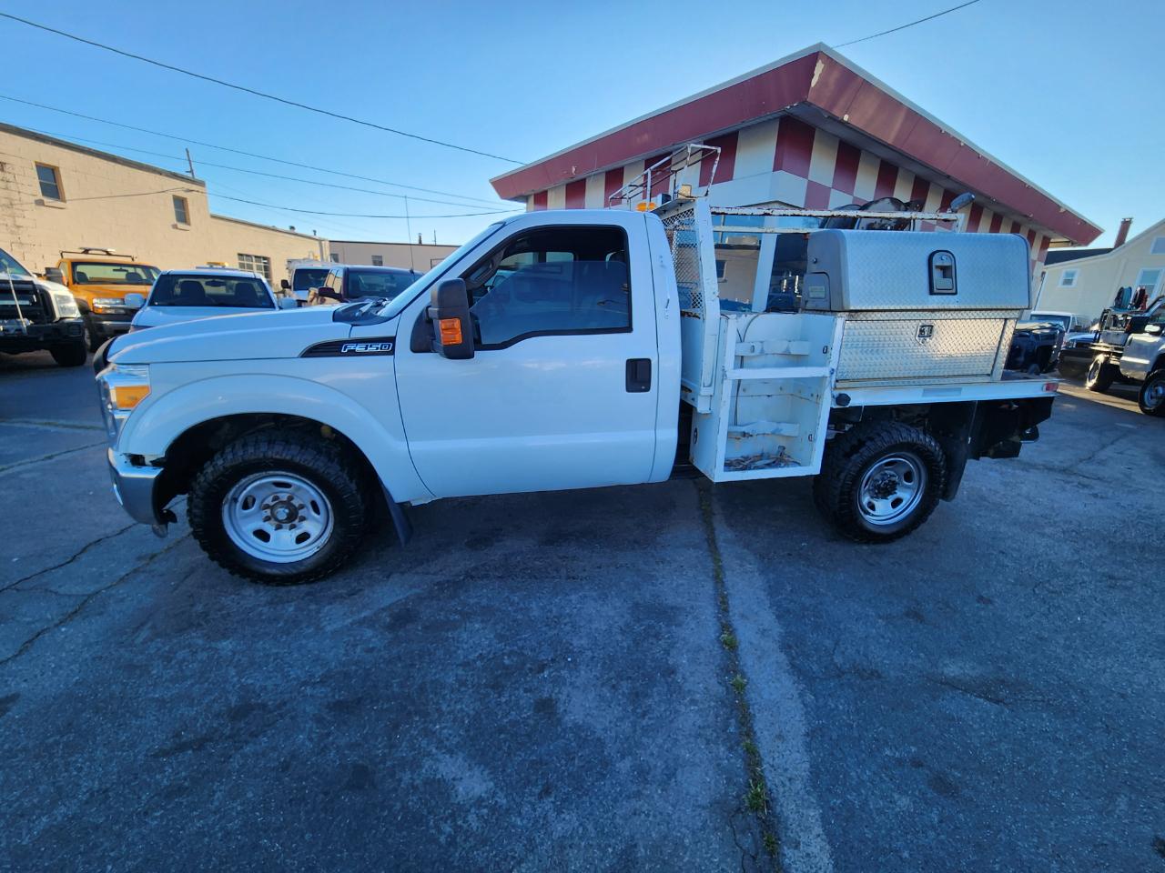 Ford F-350 SD XL 2WD 2011