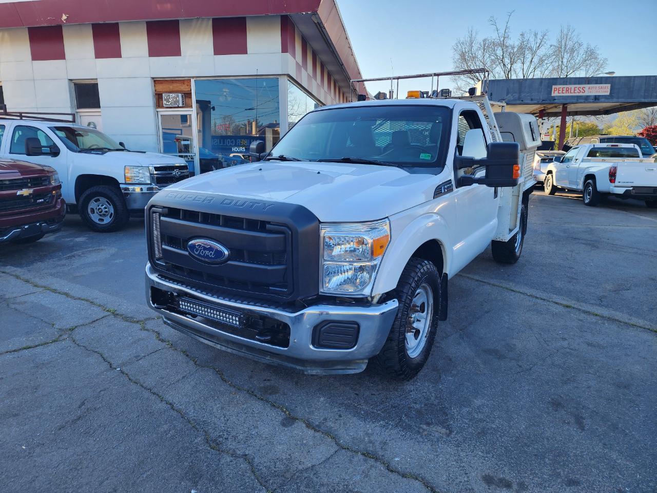 Ford F-350 SD XL 2WD 2011
