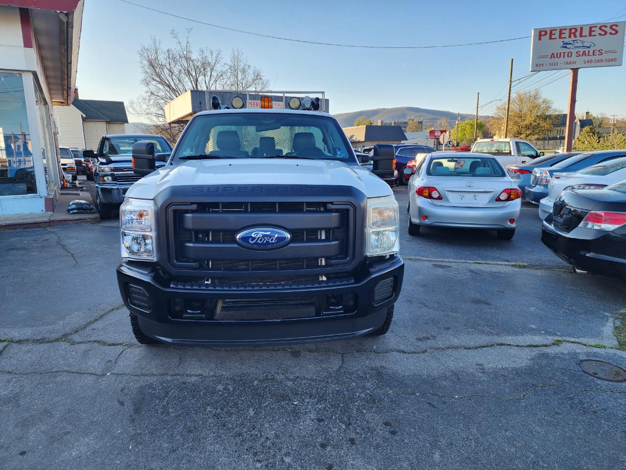 Ford F-350 SD XL 4WD 2011