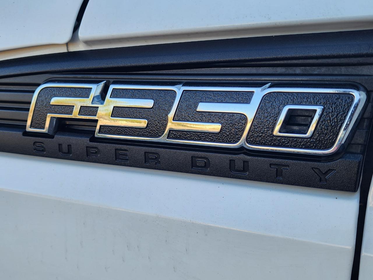 Ford F-350 SD XL 4WD 2011