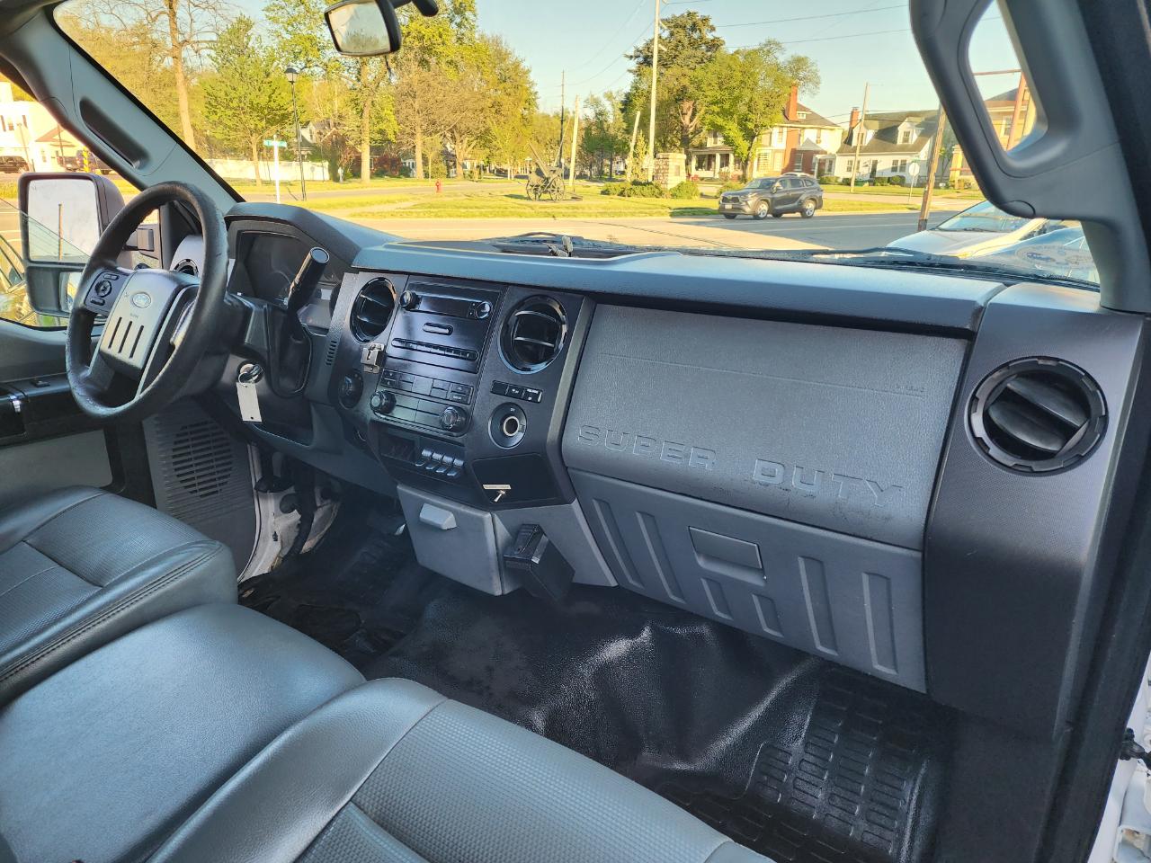 Ford F-350 SD XL 4WD 2011