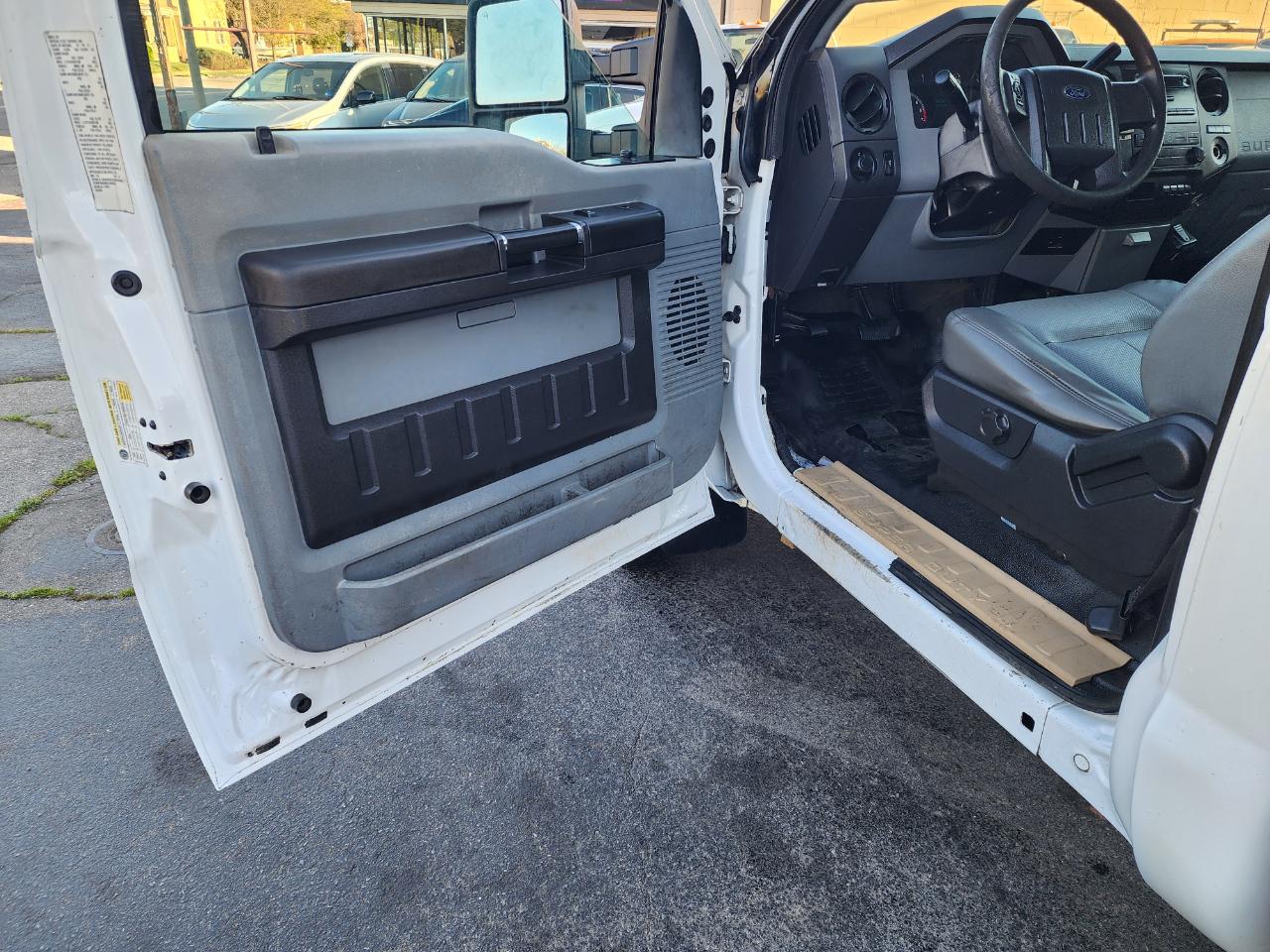 Ford F-350 SD XL 4WD 2011