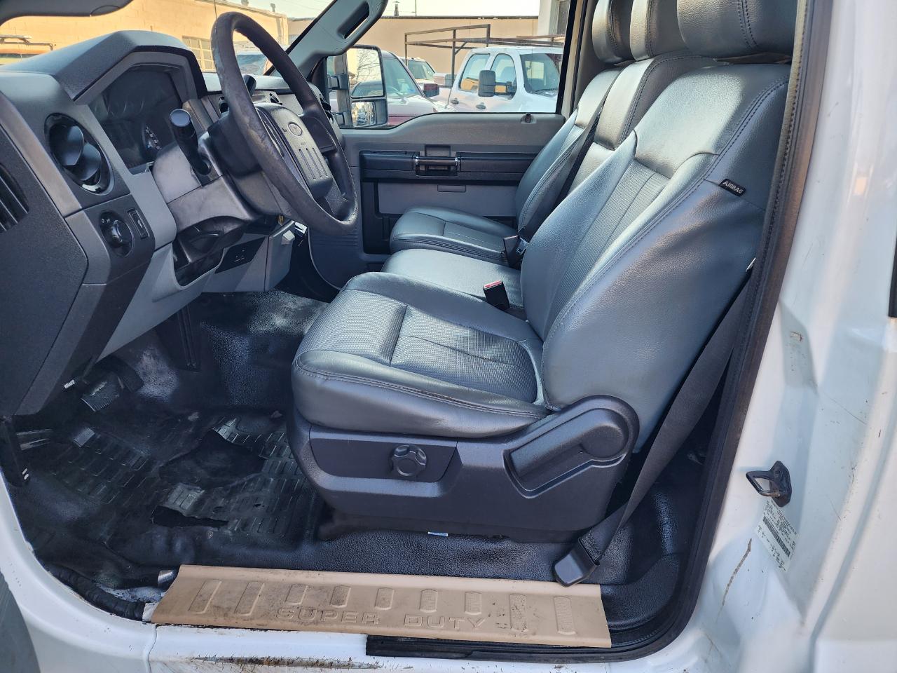 Ford F-350 SD XL 4WD 2011