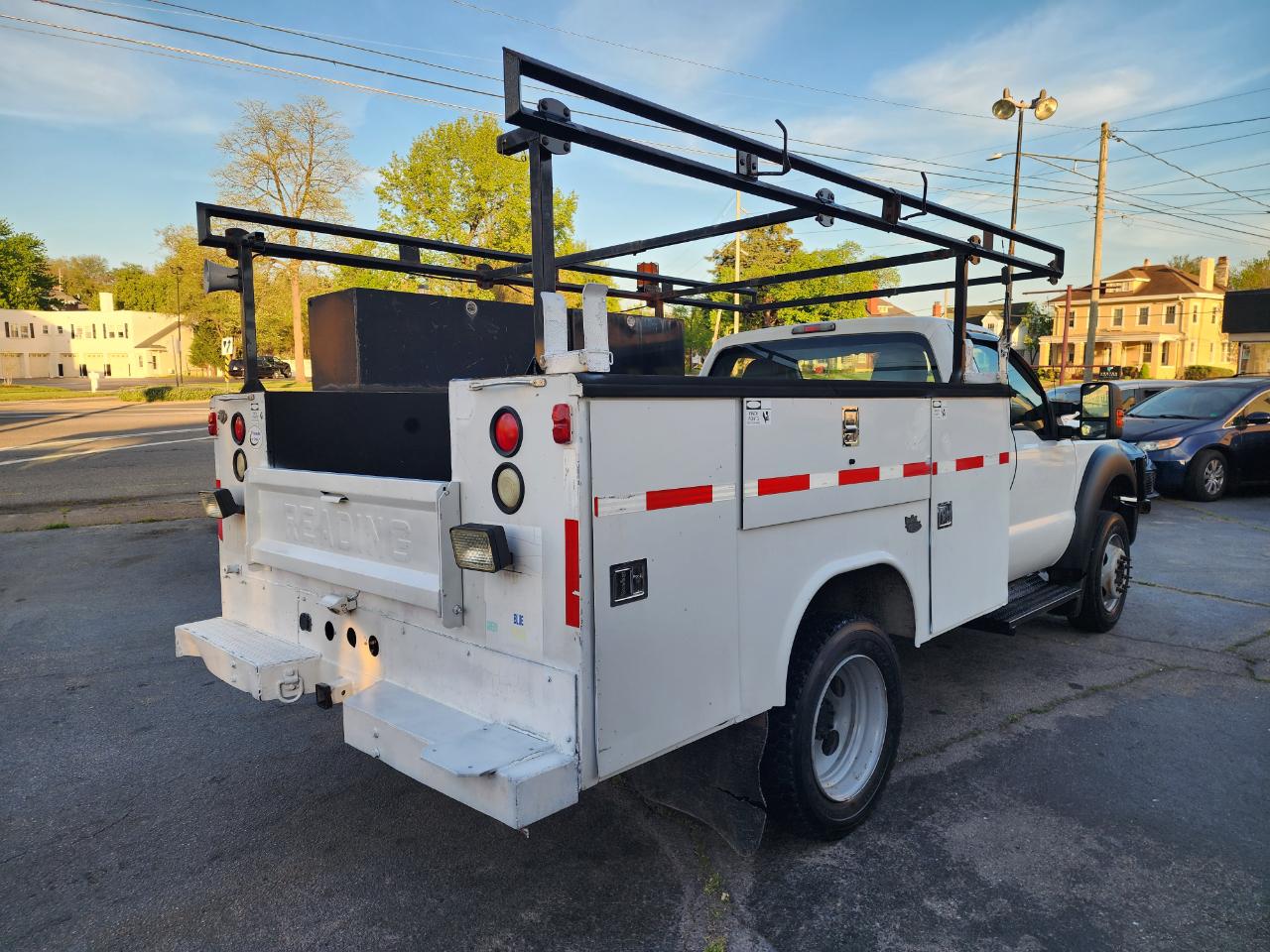 Ford F-550 Regular Cab DRW 4WD 2011