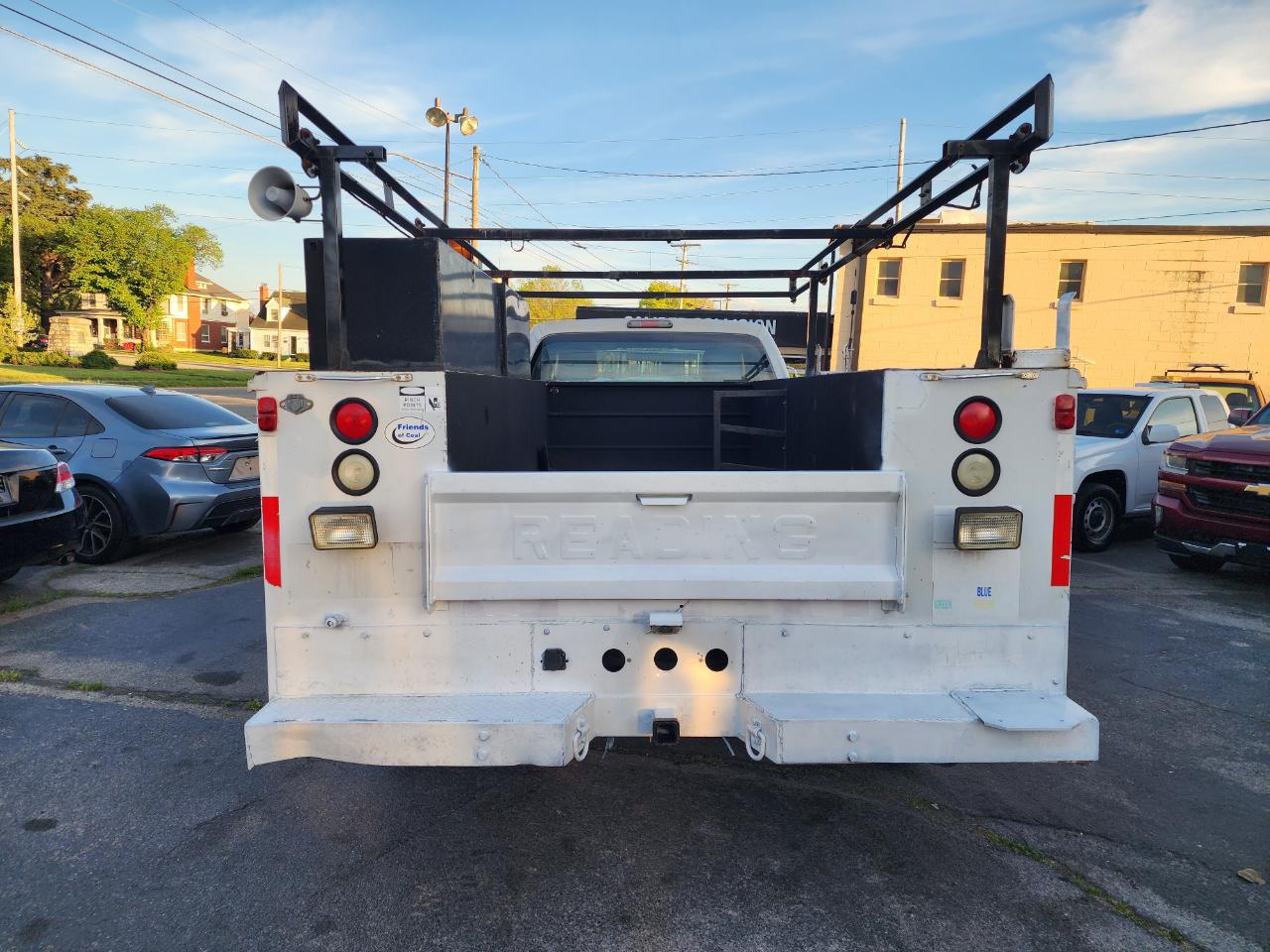 Ford F-550 Regular Cab DRW 4WD 2011