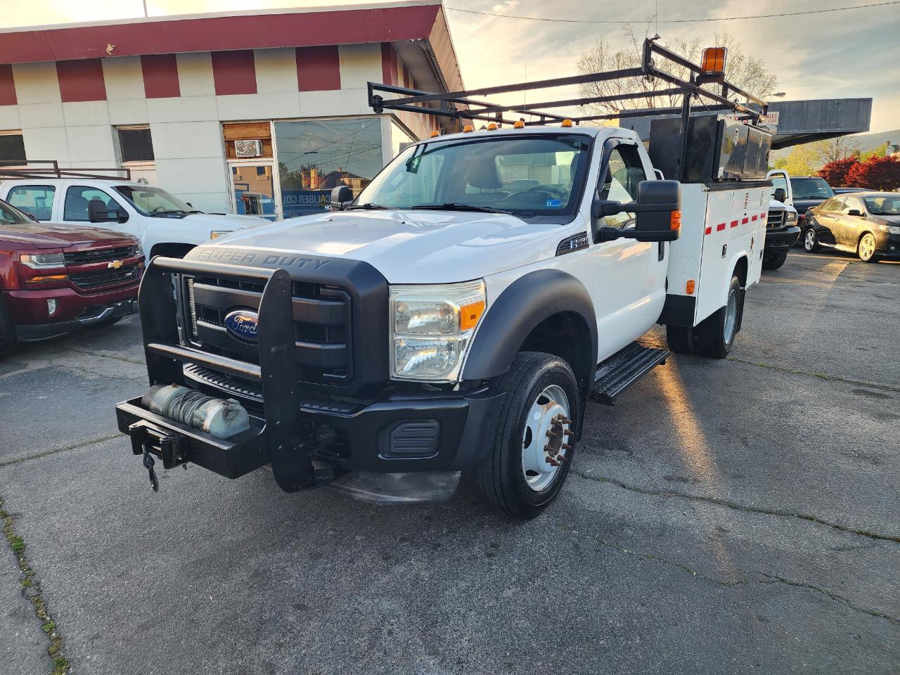 Ford F-550 Regular Cab DRW 4WD 2011