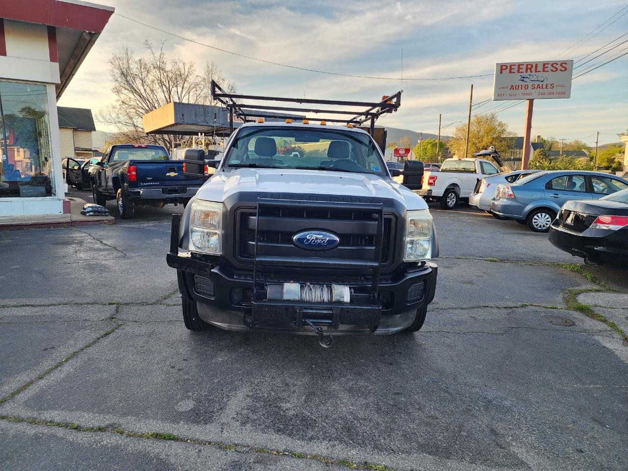 Ford F-550 Regular Cab DRW 4WD 2011