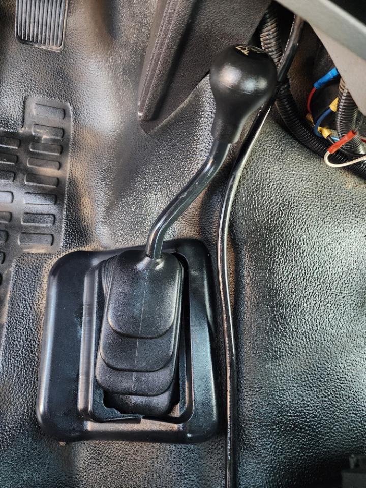 Ford F-550 Regular Cab DRW 4WD 2011