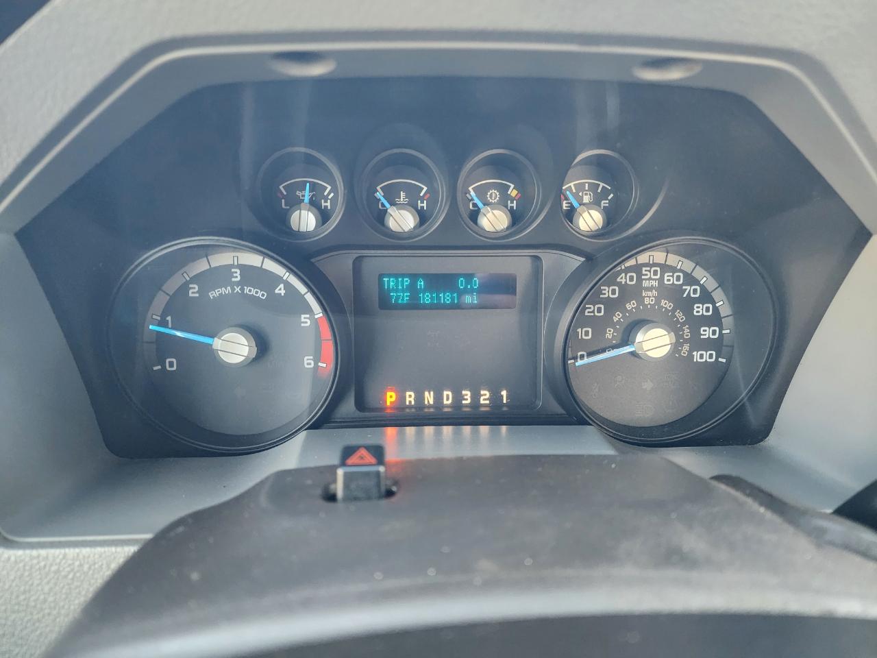 Ford F-550 Regular Cab DRW 4WD 2011