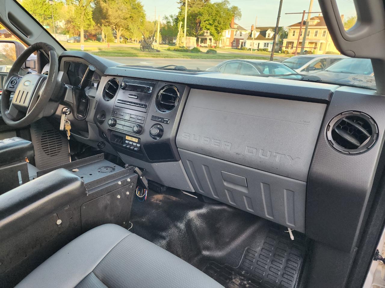 Ford F-550 Regular Cab DRW 4WD 2011