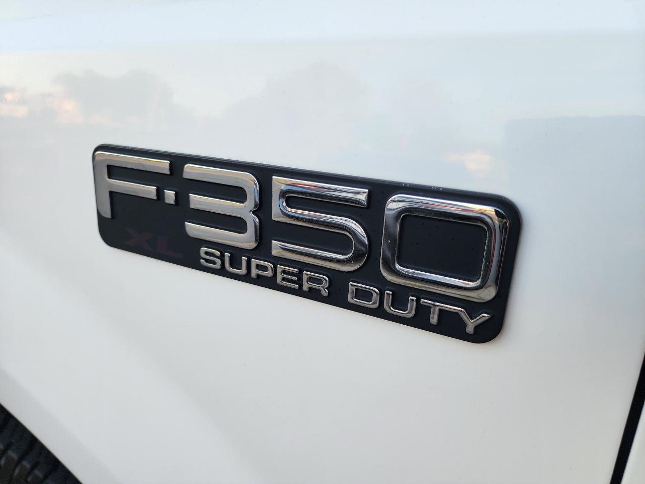 Ford F-350 SD XL 4WD DRW 2003