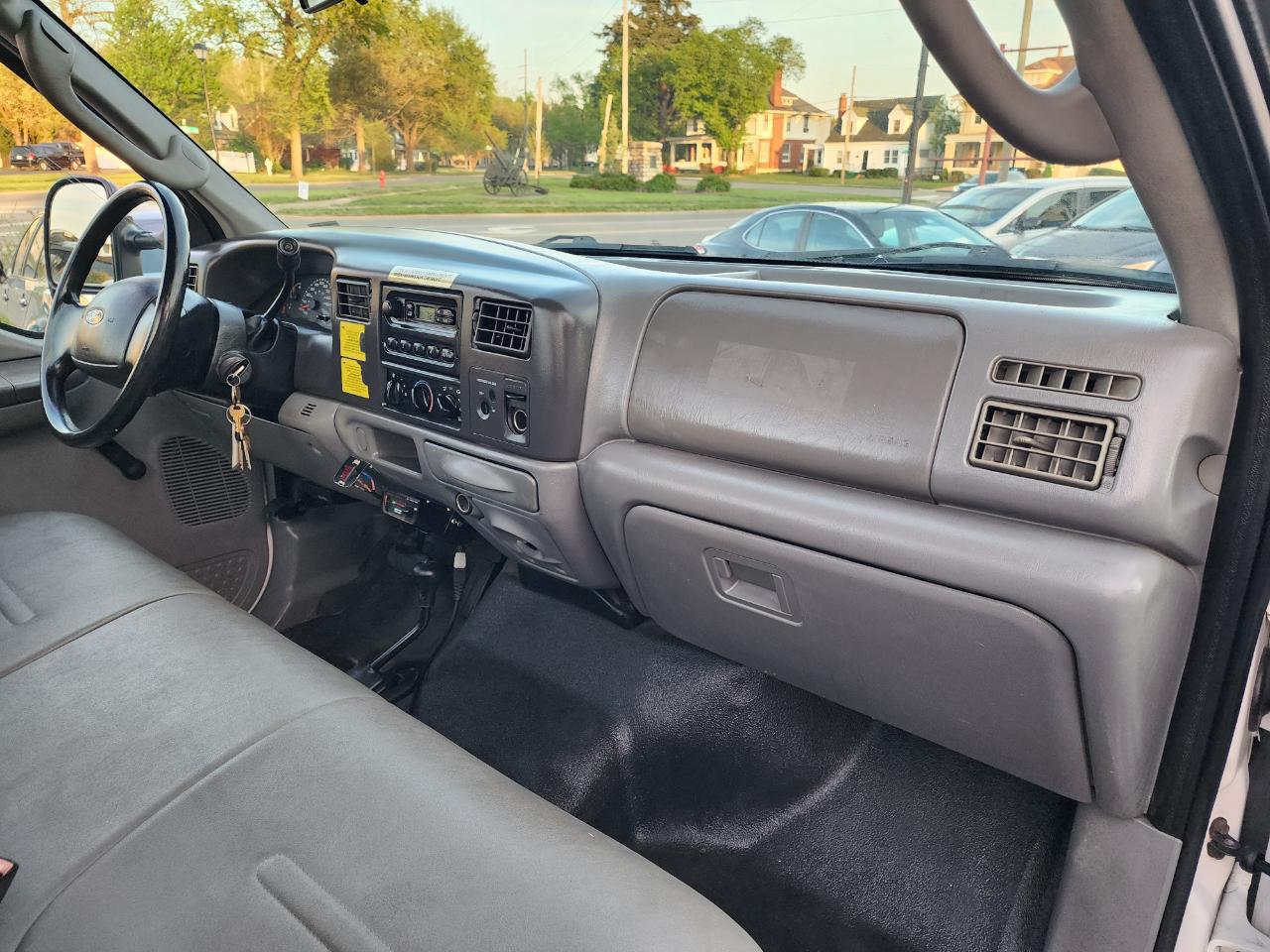 Ford F-350 SD XL 4WD DRW 2003