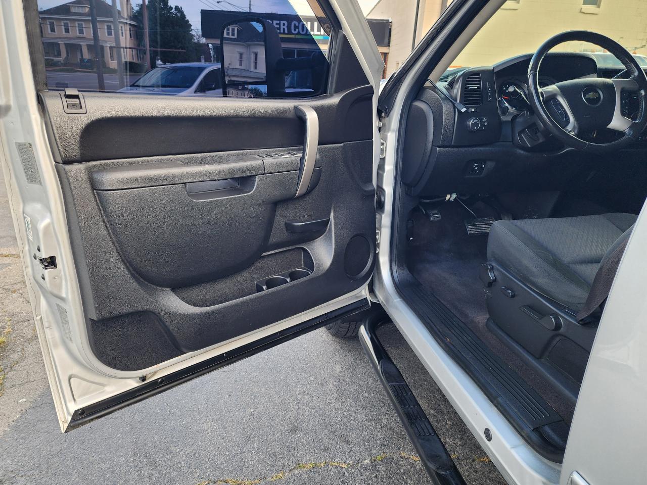 Chevrolet Silverado 3500HD LT Crew Cab 4WD 2014