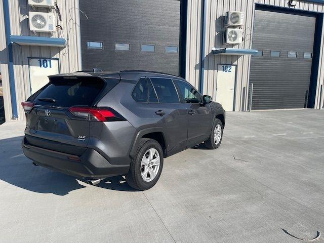 Toyota RAV4 XLE AWD 2021