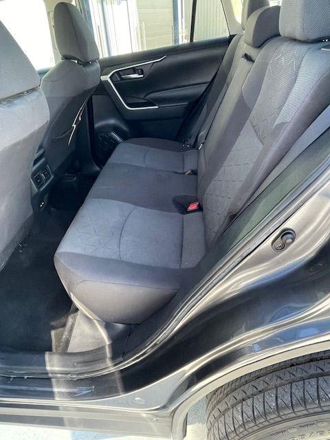 Toyota RAV4 XLE AWD 2021