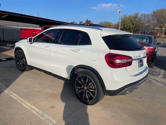 Mercedes-Benz GLA-Class GLA250 4MATIC 2017