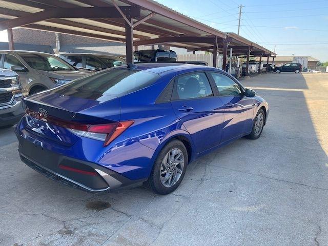 Hyundai Elantra SEL 2024