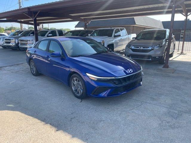 Hyundai Elantra SEL 2024
