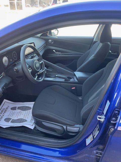 Hyundai Elantra SEL 2024