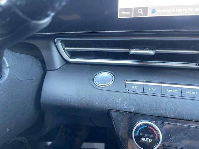 Hyundai Elantra SEL 2024