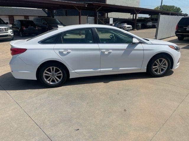 Hyundai Sonata SE 2016