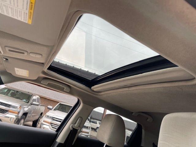 Nissan Juke S FWD 2013