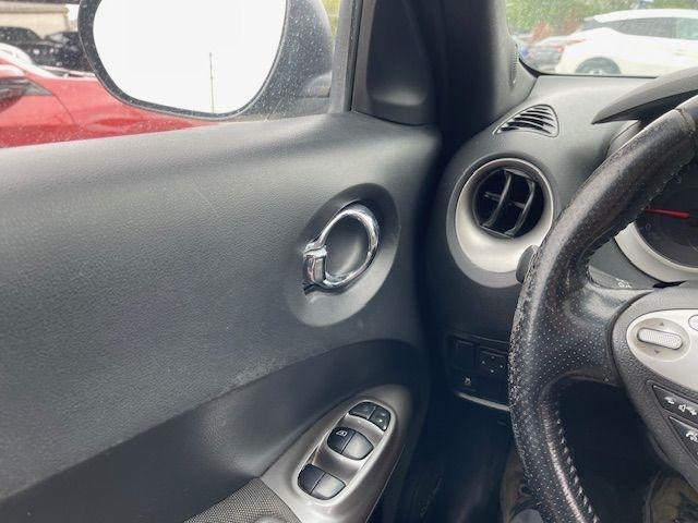 Nissan Juke S FWD 2013