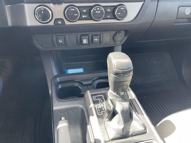 Toyota Tacoma SR5 Double Cab Long Bed V6 6AT 4WD 2022