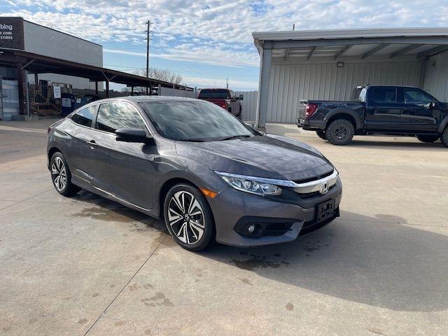 Honda Civic EX-T Coupe 6M 2017