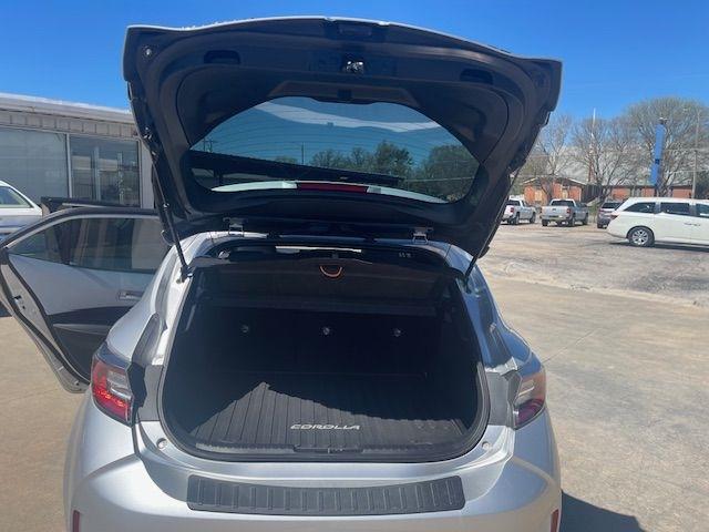 Toyota Corolla SE Hatchback CVT 2022