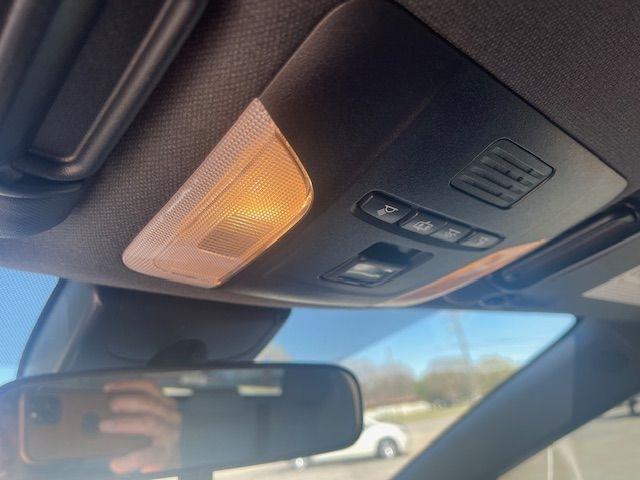 Toyota Corolla SE Hatchback CVT 2022