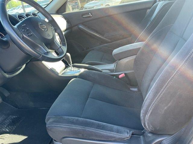 Nissan Altima 2.5 S CVT Coupe 2013