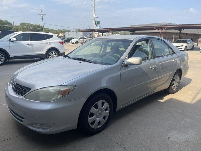 Toyota Camry LE 2004