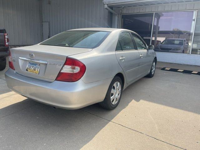Toyota Camry LE 2004