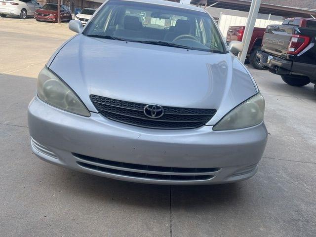 Toyota Camry LE 2004