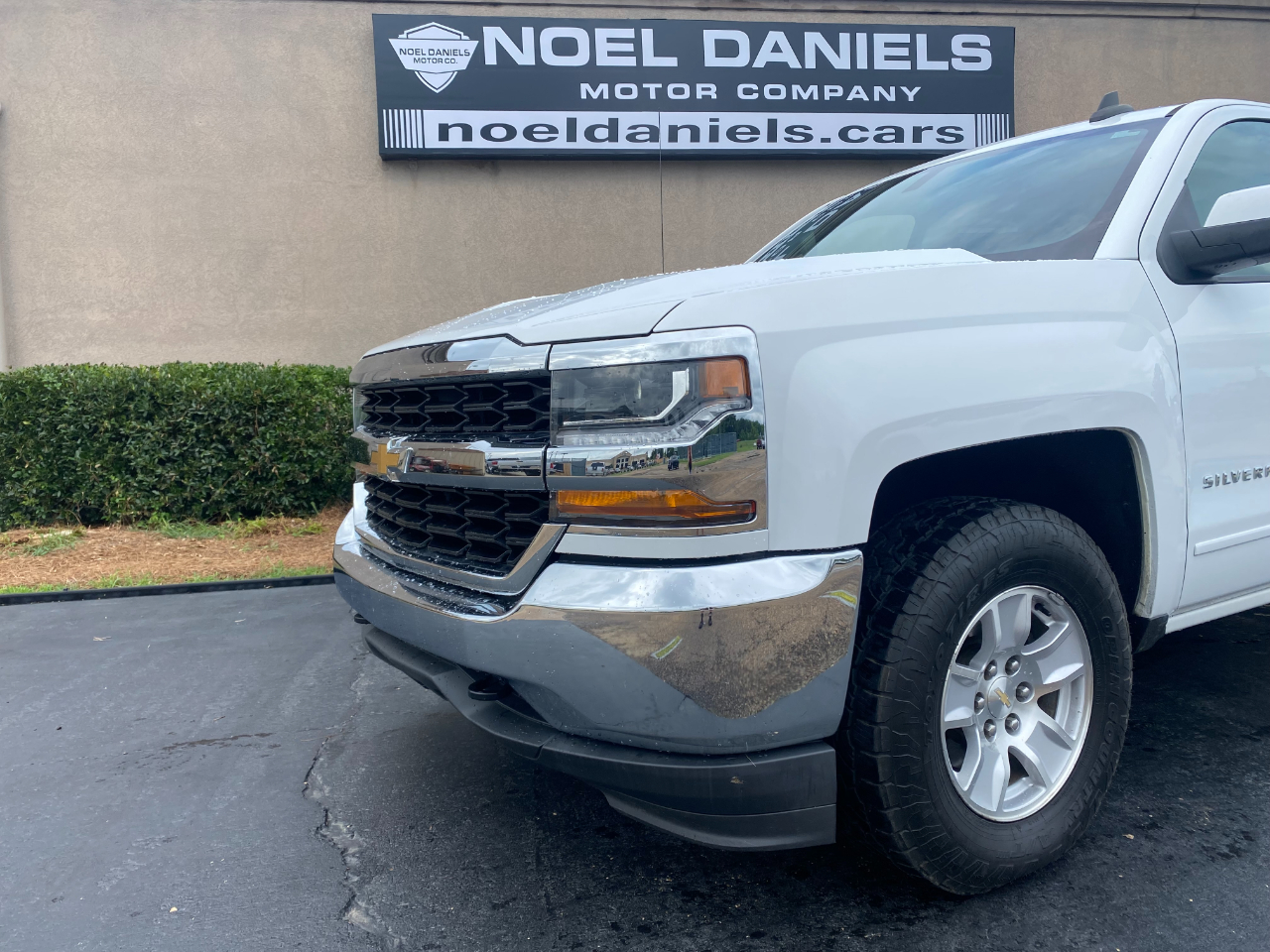 Used 2018 Chevrolet Silverado 1500 4WD Double Cab 143.5" LT w/1LT for