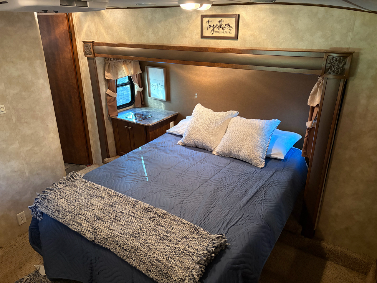 Forest River Chaparral  2013