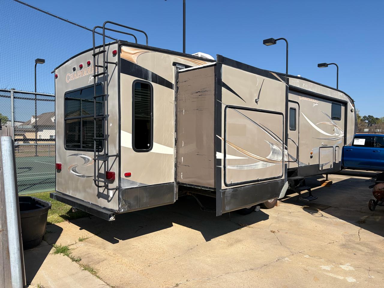 Forest River Chaparral  2013