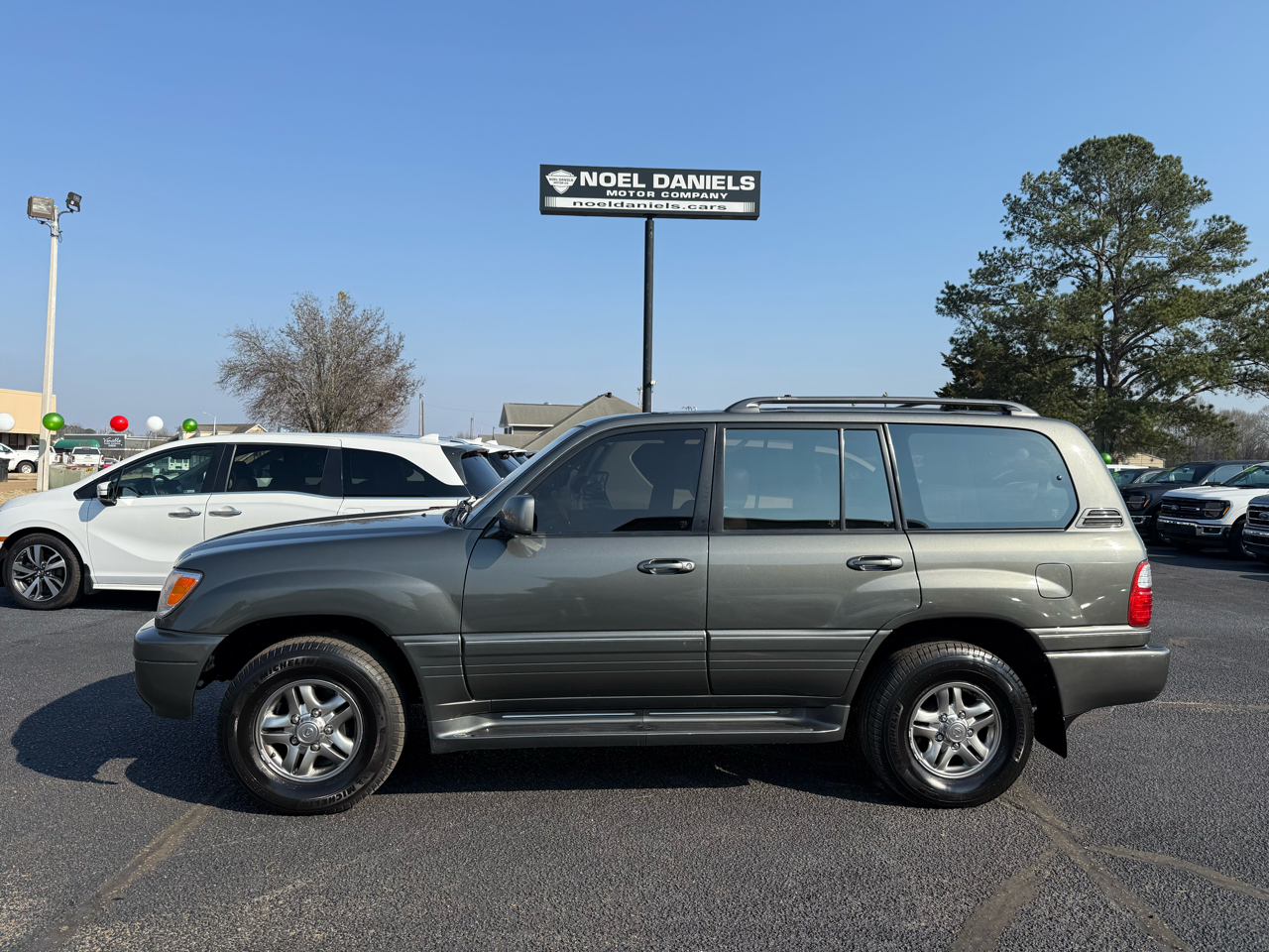 2001 Lexus LX 470