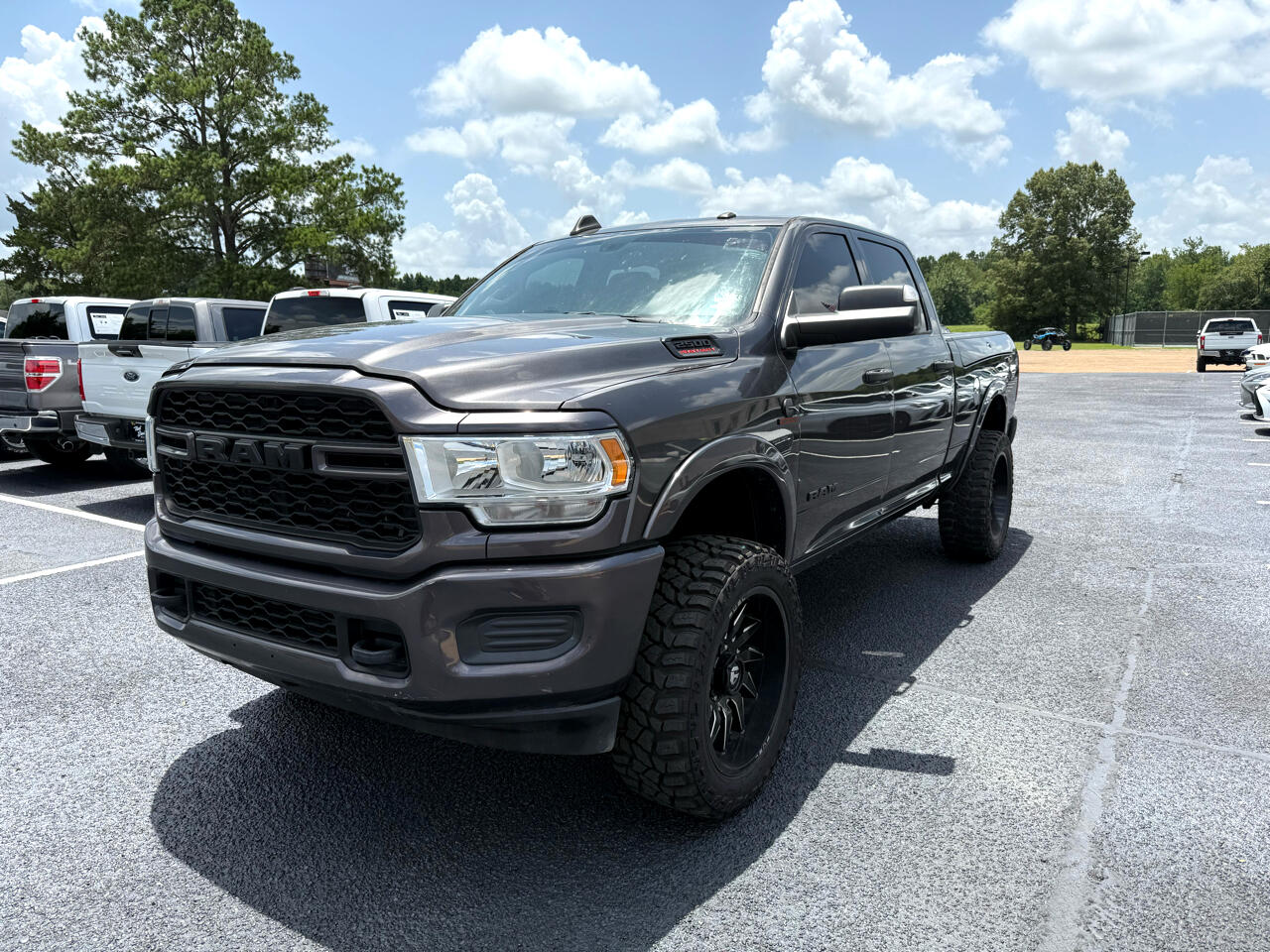 2020 Ram 2500 Tradesman photo 2