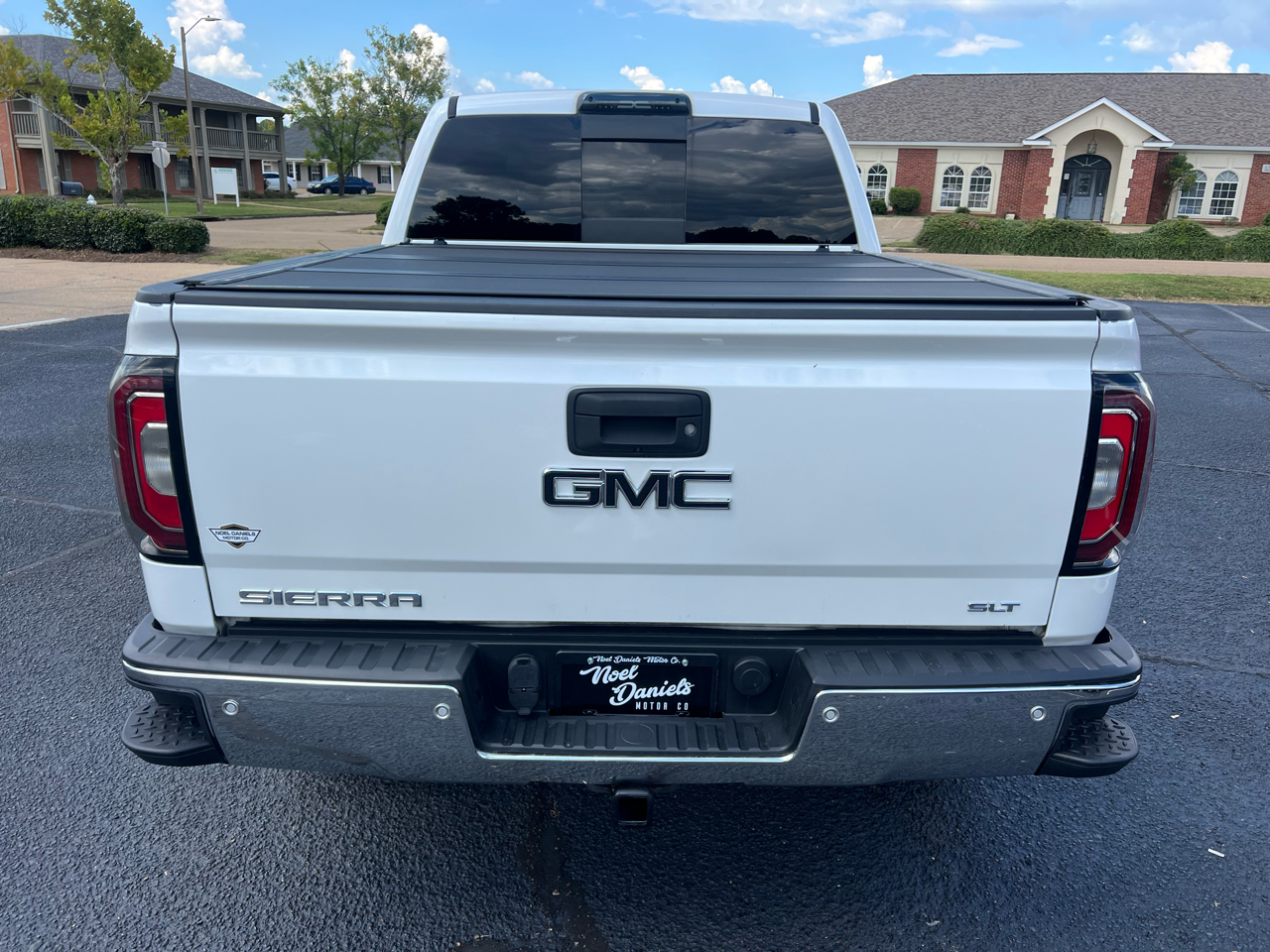 2017 Gmc Sierra 1500 SLT photo 7