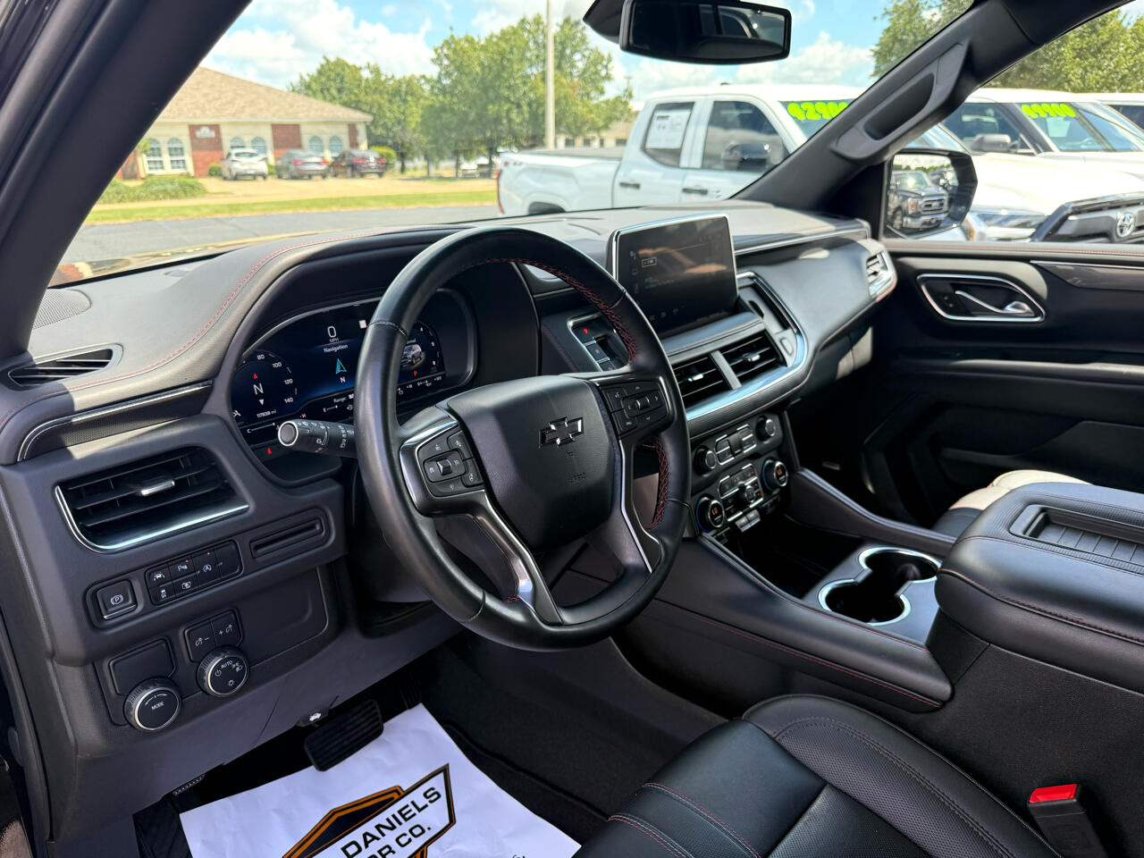 2023 Chevrolet Suburban RST photo 6