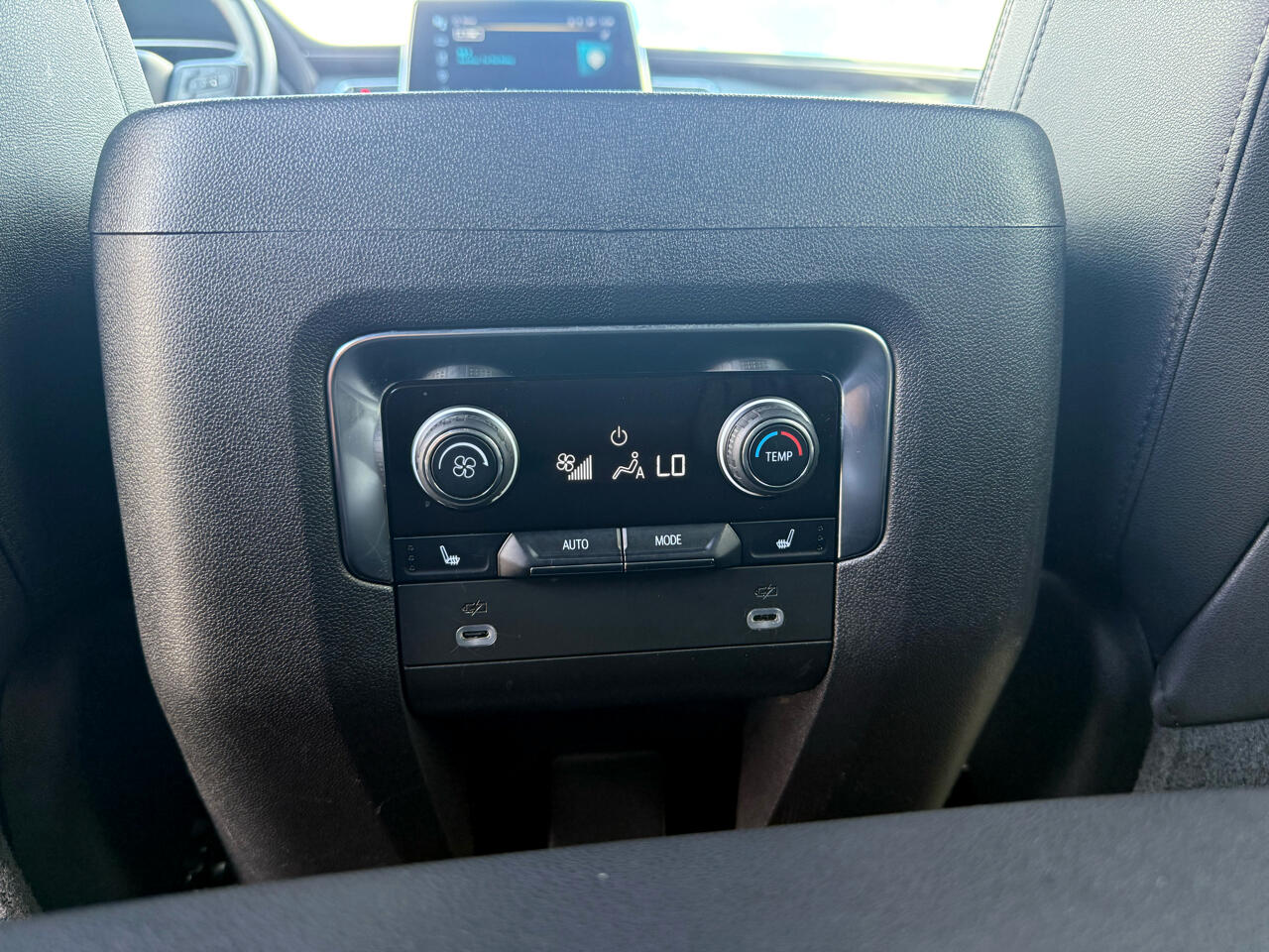 2023 Chevrolet Suburban RST photo 10