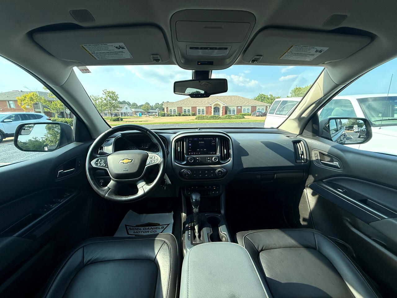 2022 Chevrolet Colorado Z71 photo 11