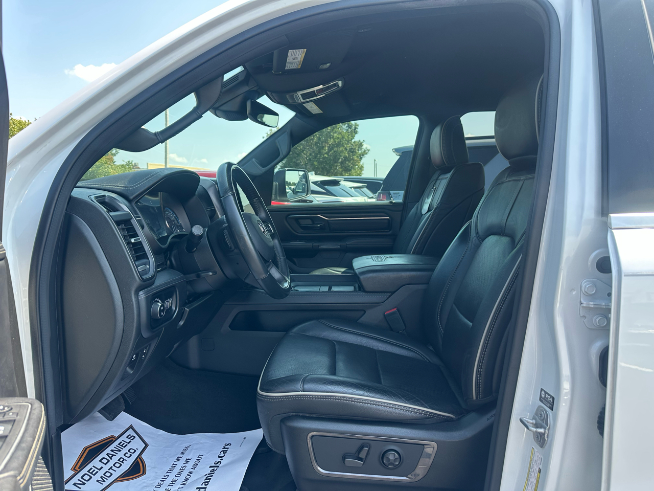 RAM 1500 Limited Crew Cab SWB 4WD 2022