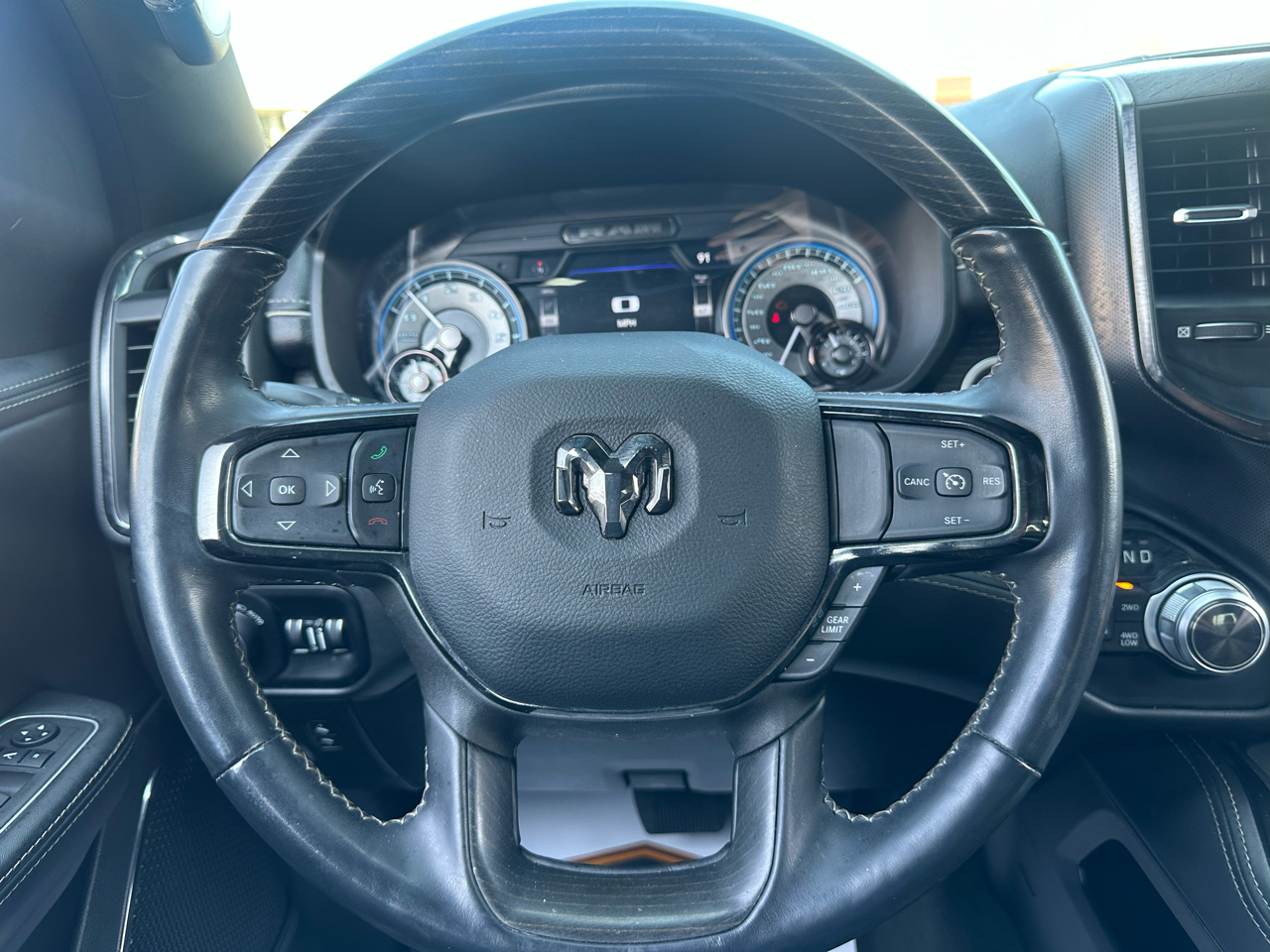 RAM 1500 Limited Crew Cab SWB 4WD 2022