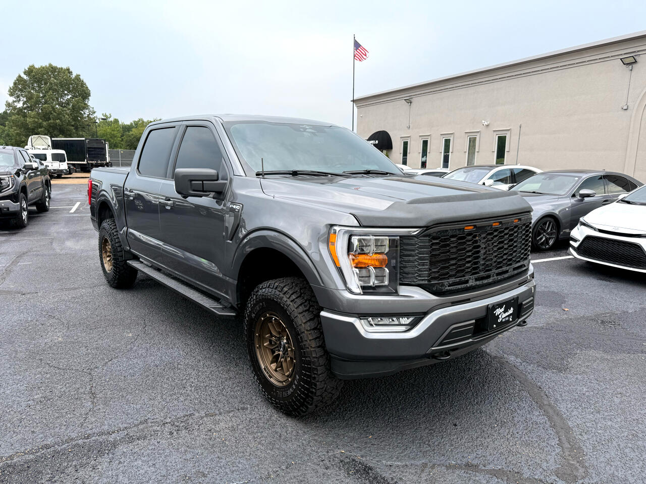 2023 Ford F-150 XLT photo 3